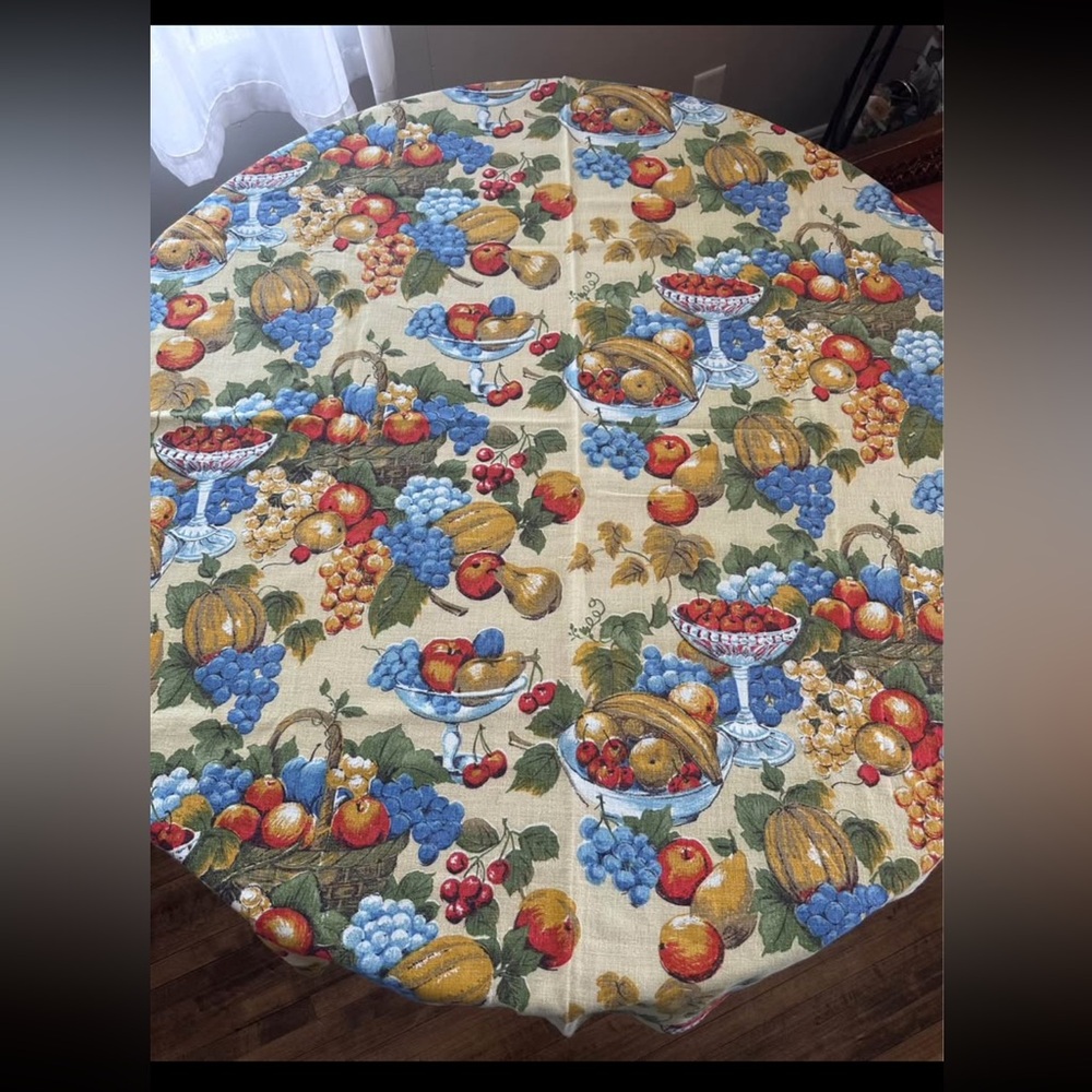 Fruity Pattern Vintage Tablecloth - Handmade - Picture 2 of 10